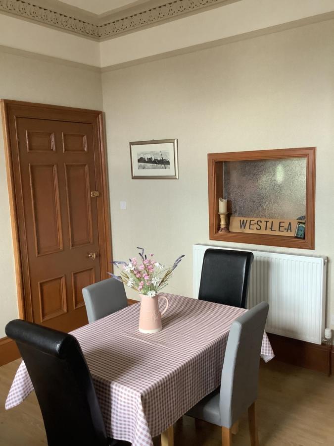 Westlea Bed And Breakfast เธอร์โซ ภายนอก รูปภาพ